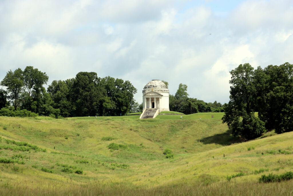 Vicksburg National Military Park: Illinois Memorial